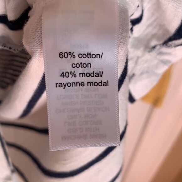 Maurices mustard with striped rounded bottom - Picture 3 of 4